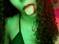 Soy una chica que te quiere conocer mejor y hablar mucho tiempo, siempre que quieras amor, te espero para mas info de como la  podemos pasar mejor