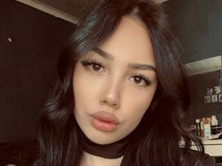 webcam babe chatroom EliraVale