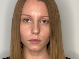 nude webcam girl FawnTobin