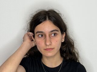 naked webcam girl masturbating FondaYarbro