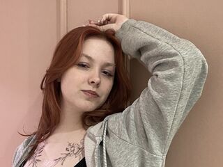 camgirl chatroom LindaBenne