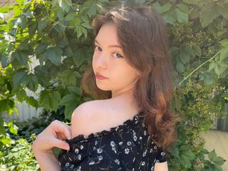 camgirl playing with sextoy LoraTomson