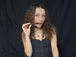 free livesex MarthiAdams