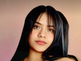 cam girl masturbating with dildo SolRusso