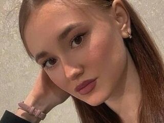 hot cam girl fingering shaved pussy VivianSinclair