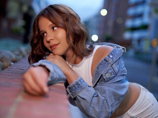 hot cam girl ElizaBenetti