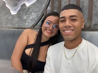 camcouple live sex ValerieSam