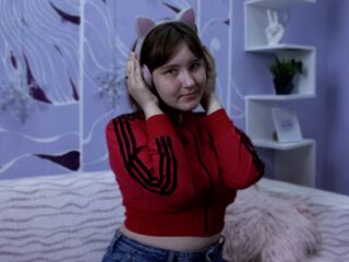 webcam girl AdalinaCrush