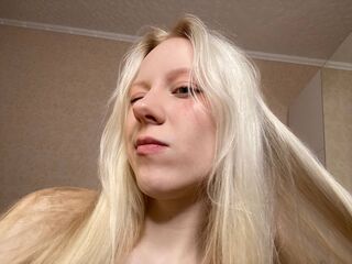 masturbating webcamgirl AdeleKeat