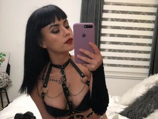 masturbating cam girl AgathaMallbeck