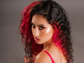 webcam stripper AishaSavedra