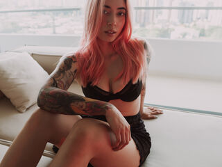fingering girl cam picture AlessaLaurent