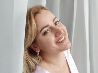 cam bitch AlexaDeneuve