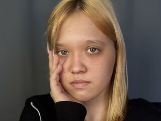 naked girl with webcam fingering pussy AlleenWelke