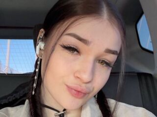 girl shaving pussy AngelaStephens