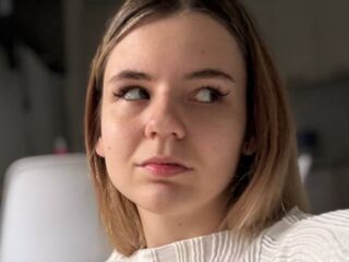 chatroom cam AnnikaMorgan