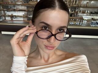 shower web cam AriaMonro