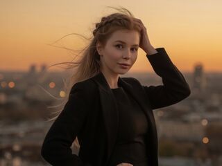 webcam strip tease show AutumnKoetz
