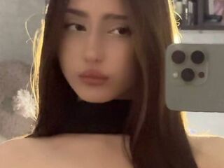 chatroom webcam photo BellaJersiquins