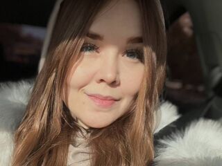 naked girl with cam fingering BellaWildes