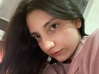 naked webcamgirl picture BetseyRognstad