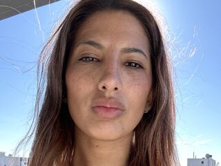 adult live webcam CarisimaVictoria