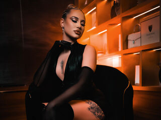 beautiful webcam girl ChloeGracey