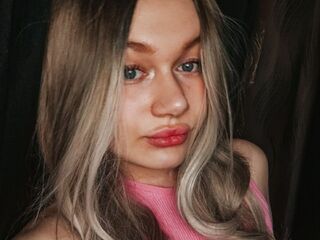 live webcam model CirillaAkerman