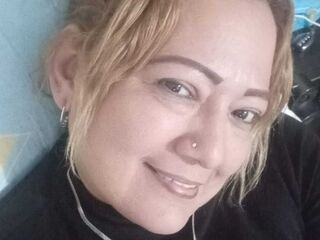 beautiful camgirl ClauDaniels