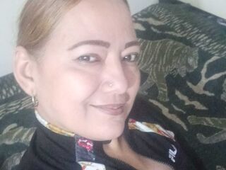 cybersex chat room ClauTaylor