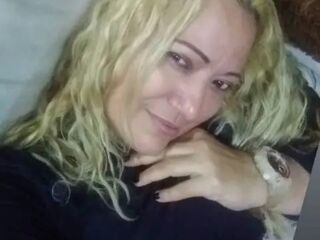 webcam babe chatroom ClauWhite