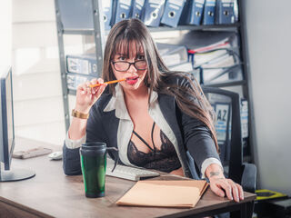 topless webcam girl CloeVergara