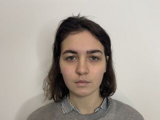 adult liveshow CorinaHariri