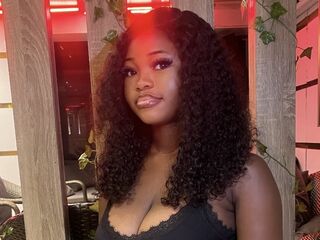 camgirl porn webcam CreamieNelly