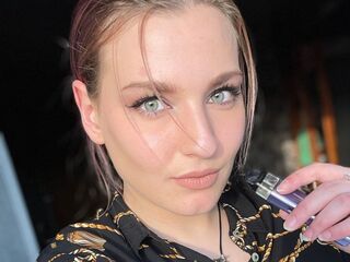 nude webcamgirl picture CristaStwell