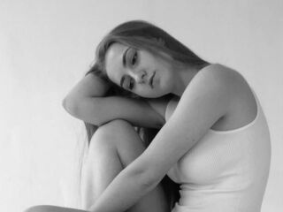 cam girl cam CwenGammell