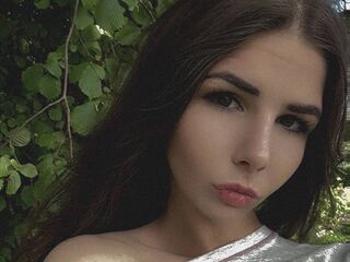 girl showing tits DanelleTown