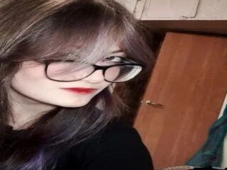 adult cam DeberaWoodsmall