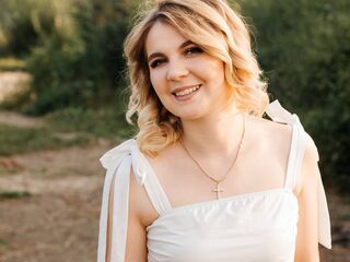 webcamsex DemetriceAkpan