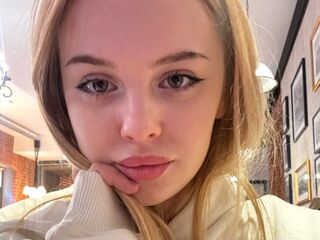 chatroom sex DevonaBradner
