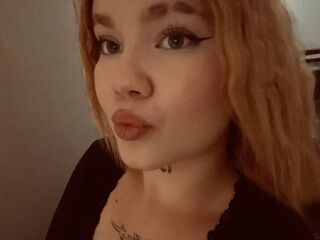 camslut fingering shaved pussy DorisHall