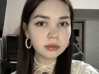 free chat room EmilyCarler