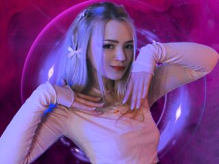 camgirl playing with sextoy EmilyVeski