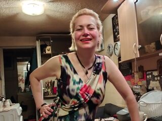 girl chat room ErwinaAmethist