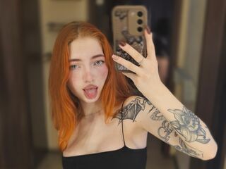 cam girl playing with dildo EvaOrange