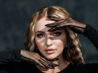 nude webcamgirl picture EvaVibe