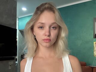 shower web cam EveMorrison