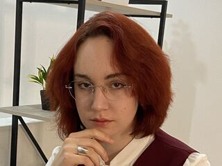 camwhore fingering pussy FlorindaDufner