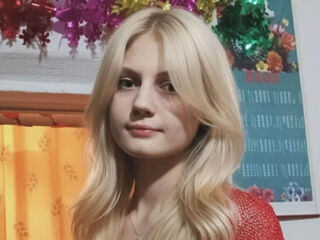 topless webcam girl GeorgineAragan