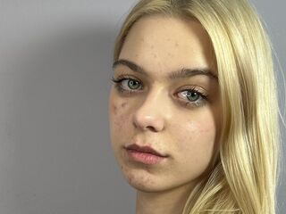 naked cam chat GerryThoburn